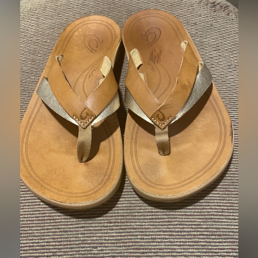 Olukai Womens Kaekae Sahara / Bubbly Sz 6